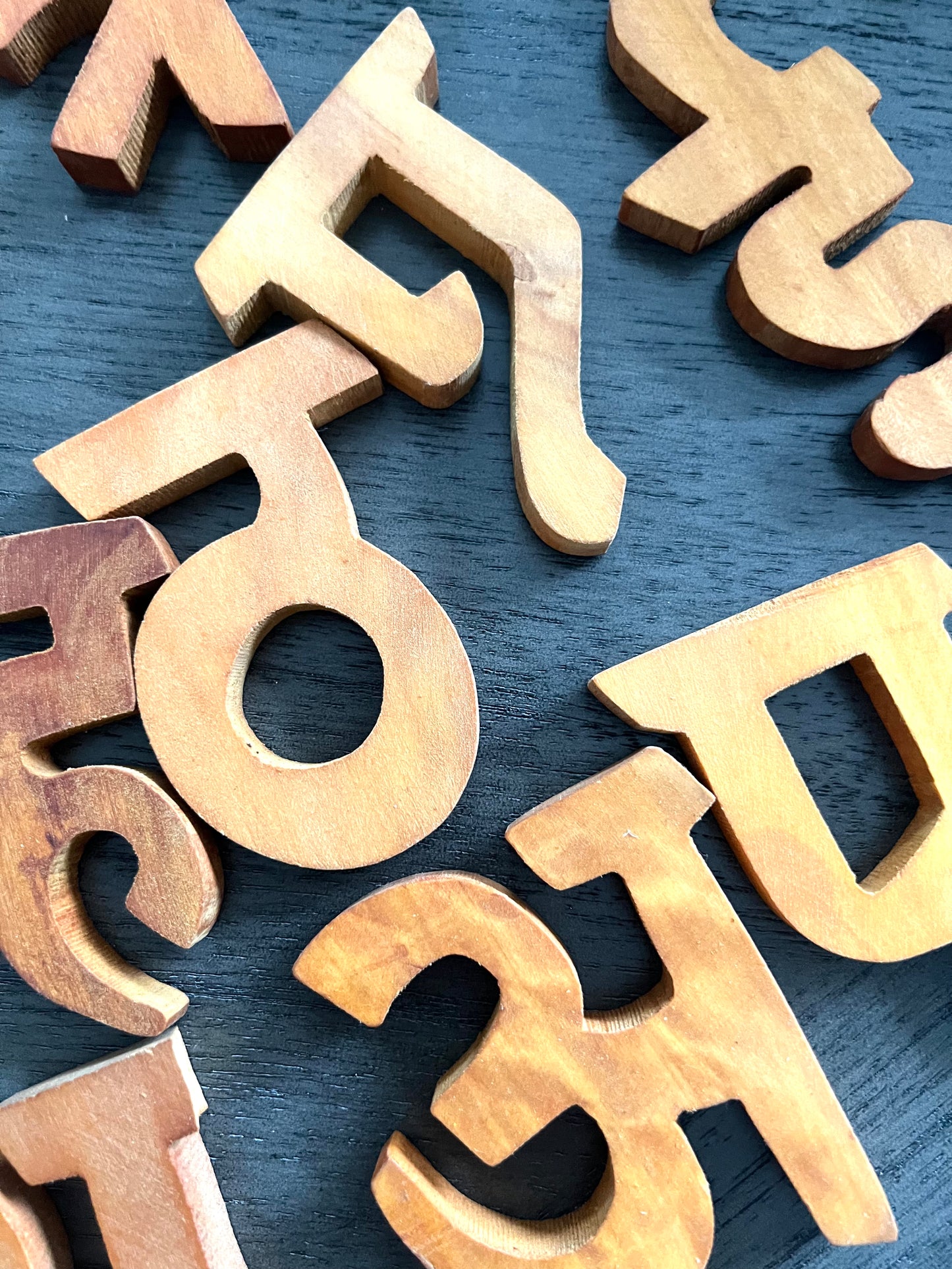 HINDI VOWELS & CONSONENTS