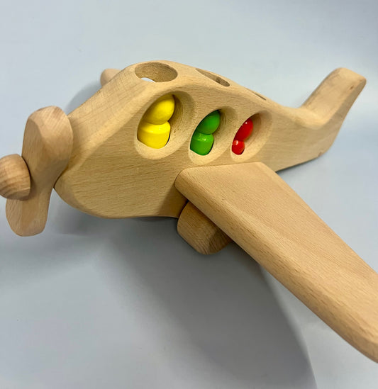 WOODEN TOY AIRPLANE WITH PILOT AND PEG PEOPLE