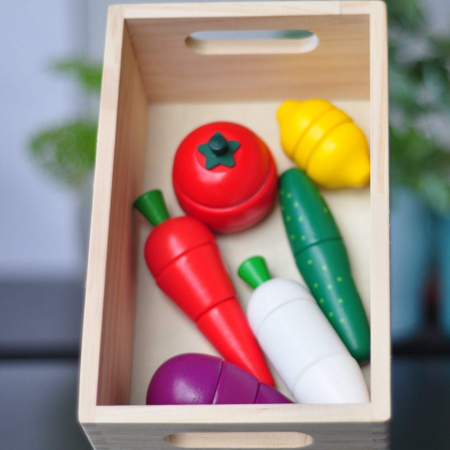 WOODEN MAGNETIC VEGETABLES TOY SET