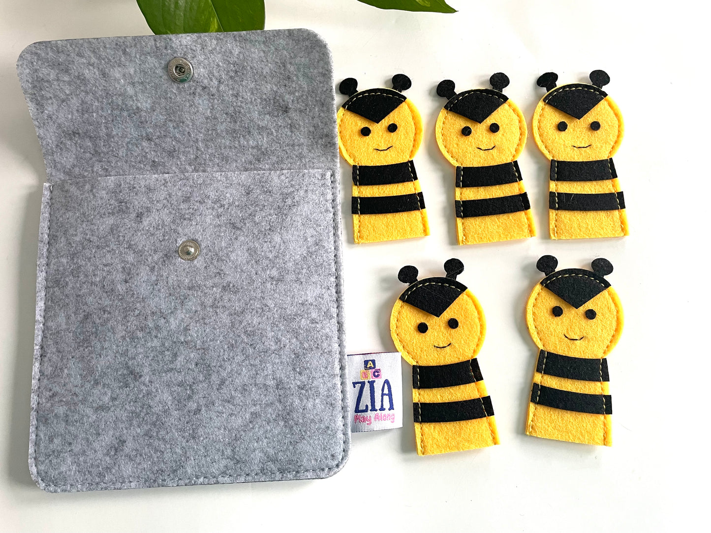 bubble bee finger puppets with a storage bag.