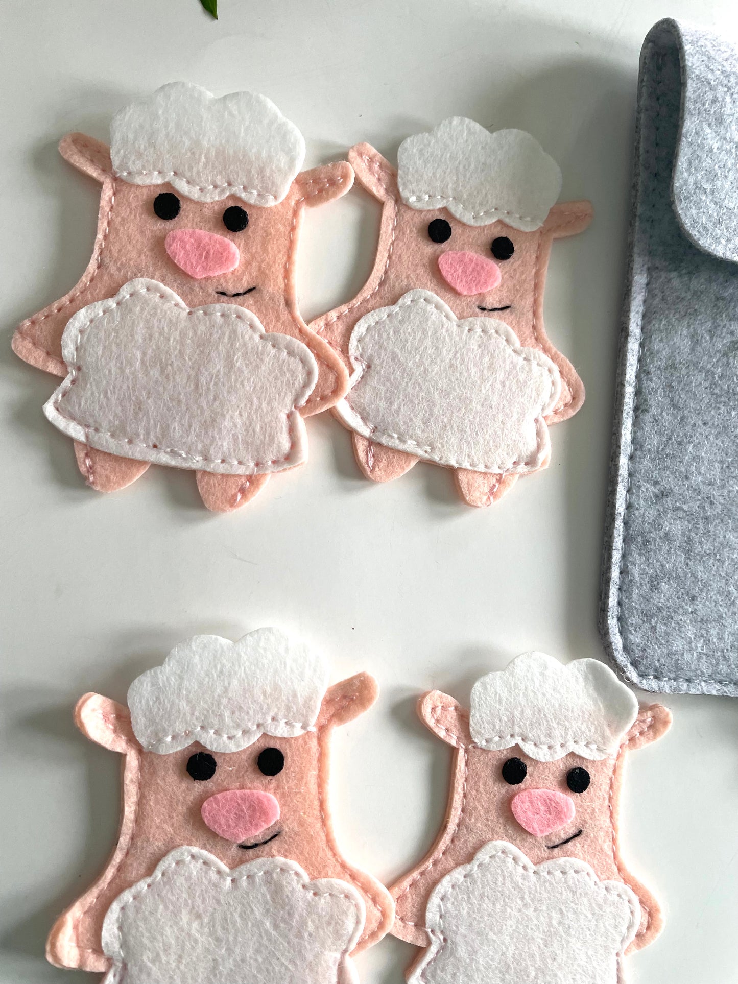 5 Sheep Finger Puppets